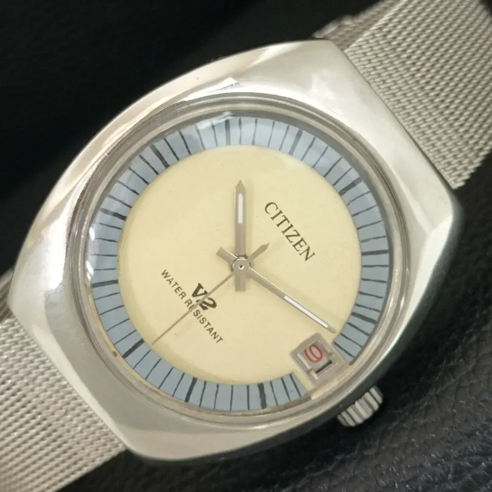 Vintage 1976 Citizen Manual Wound Mens Silver Watch W/Date & Silver Accents